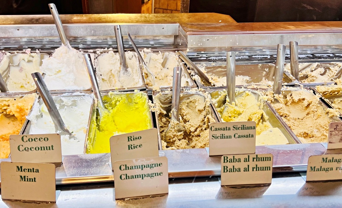 【出走。義大利】羅馬散步路線|西班牙廣場→萬神殿→許願池 , 必看亮點 × 周邊人氣美食 - 第59張圖 【出走。義大利】羅馬散步路線|西班牙廣場→萬神殿→許願池 , 必看亮點 × 周邊人氣美食