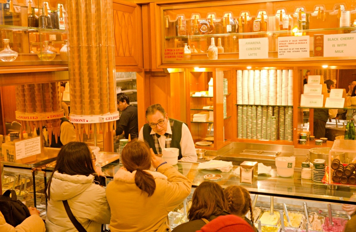 【出走。義大利】羅馬散步路線|西班牙廣場→萬神殿→許願池 , 必看亮點 × 周邊人氣美食 - 第57張圖 【出走。義大利】羅馬散步路線|西班牙廣場→萬神殿→許願池 , 必看亮點 × 周邊人氣美食