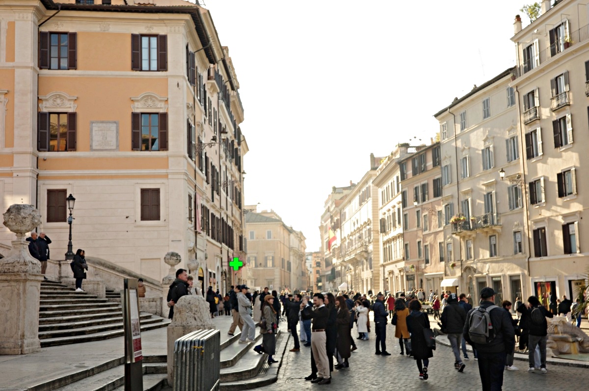 【出走。義大利】羅馬散步路線|西班牙廣場→萬神殿→許願池 , 必看亮點 × 周邊人氣美食 - 第10張圖 【出走。義大利】羅馬散步路線|西班牙廣場→萬神殿→許願池 , 必看亮點 × 周邊人氣美食