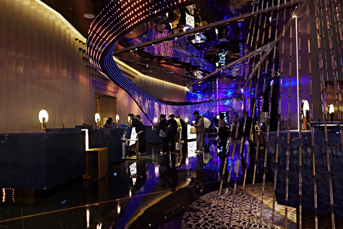 【出走。澳門】2026澳門跨年3天2夜｜澳門新濠影滙W酒店(W Macau–Studio) , 把電影、音樂搬進房間裡