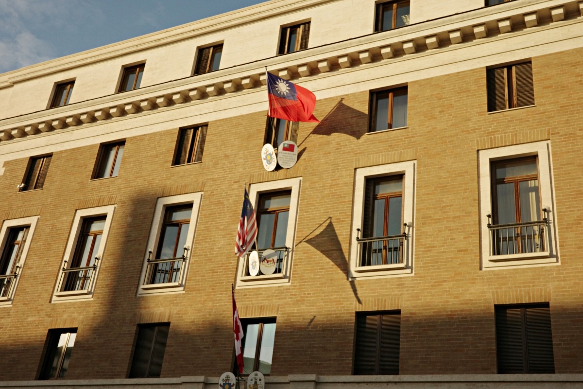 【出走。義大利】梵蒂岡自由行攻略｜一次搞懂必看亮點、購票、交通 , EP3.聖天使城堡(Castel Sant’ Angelo)