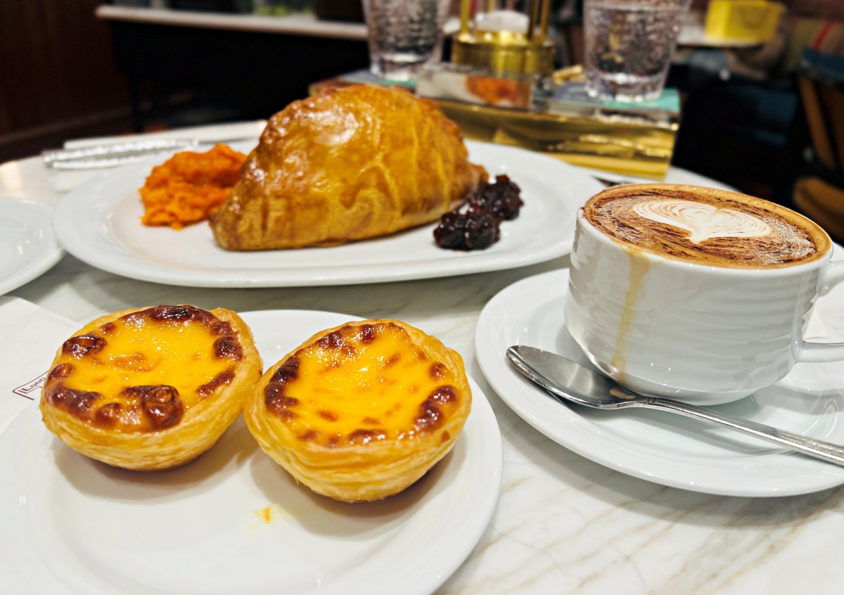 【出走。澳門】2026澳門跨年3天2夜｜7年不見的「官也街(Rua do Cunha)」, 原來變這麼好玩了