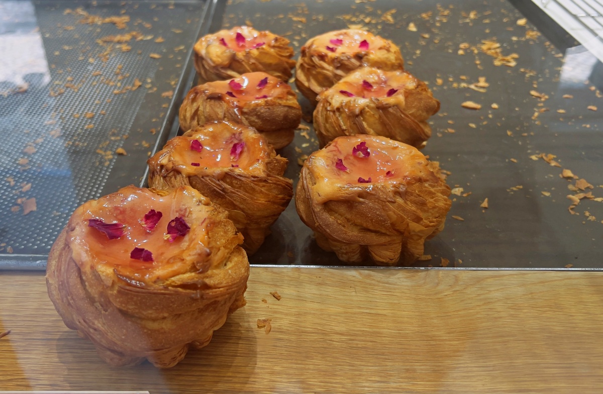 【出走。澳門】2026澳門跨年3天2夜｜7年不見的「官也街(Rua do Cunha)」, 原來變這麼好玩了