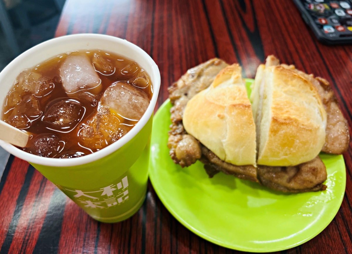 【出走。澳門】2026澳門跨年3天2夜｜7年不見的「官也街(Rua do Cunha)」, 原來變這麼好玩了