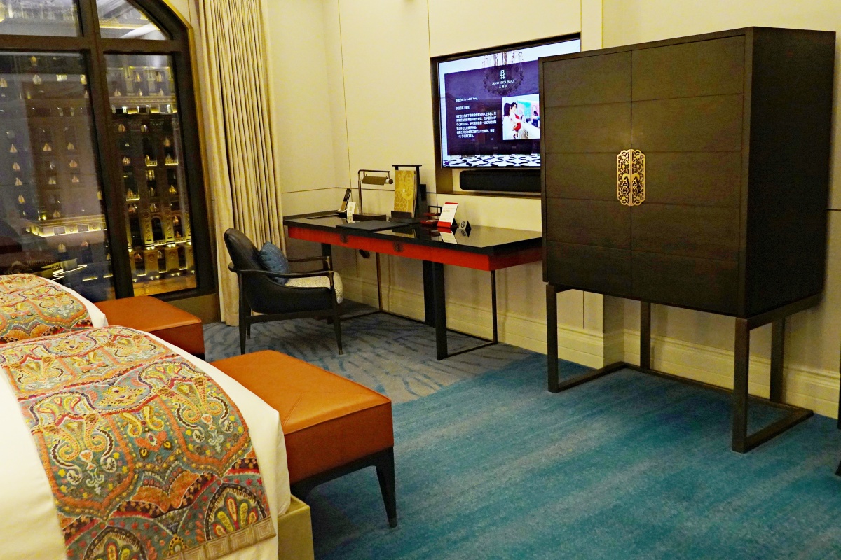 【出走。澳門】2026澳門跨年3天2夜｜把17至18世紀歐洲「中式古典」搬進澳門 , 「上葡京酒店」中西合璧設計細節一次看