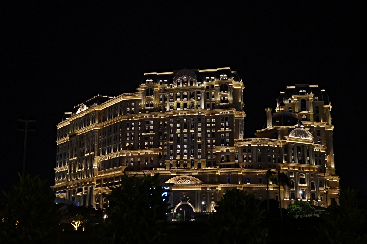 【出走。澳門】2026澳門跨年3天2夜｜把17至18世紀歐洲「中式古典」搬進澳門 , 「上葡京酒店」中西合璧設計細節一次看