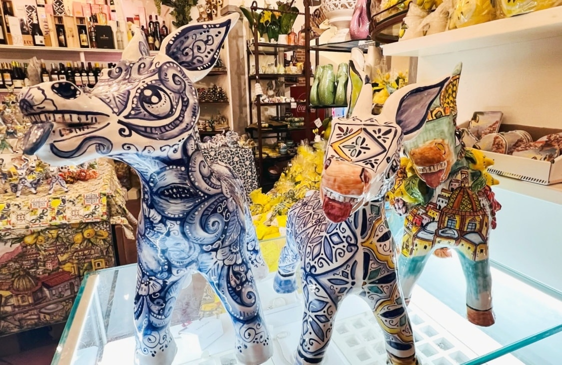 【出走。義大利】波西塔諾(Positano)一日遊｜被《國家地理》推薦的夢幻小鎮  , 從蘇連多搭乘SITA公車30分鐘直達