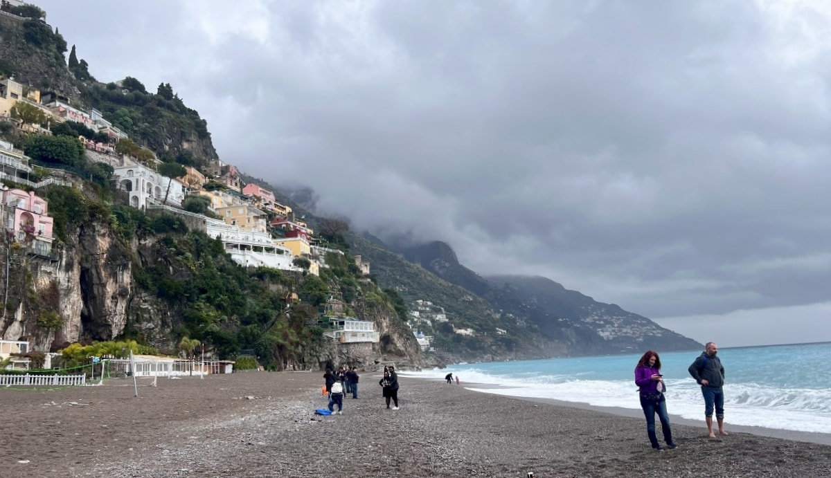 【出走。義大利】波西塔諾(Positano)一日遊｜被《國家地理》推薦的夢幻小鎮  , 從蘇連多搭乘SITA公車30分鐘直達