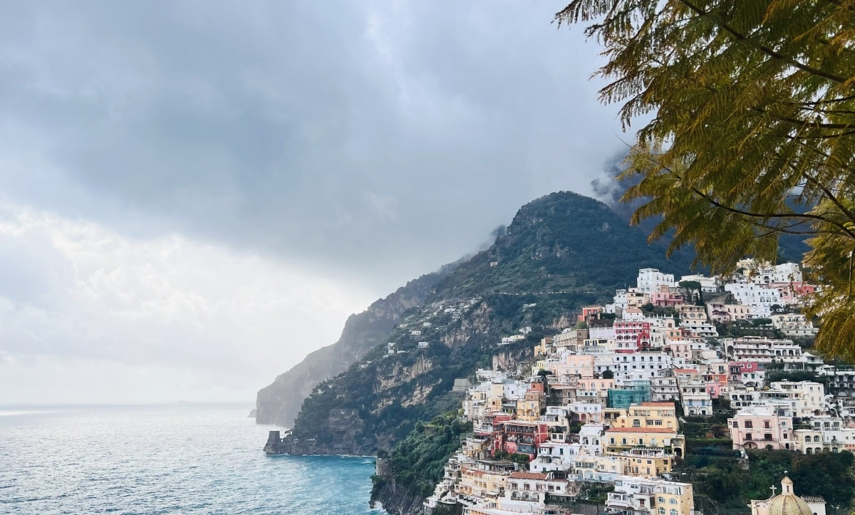 【出走。義大利】波西塔諾(Positano)一日遊｜被《國家地理》推薦的夢幻小鎮  , 從蘇連多搭乘SITA公車30分鐘直達