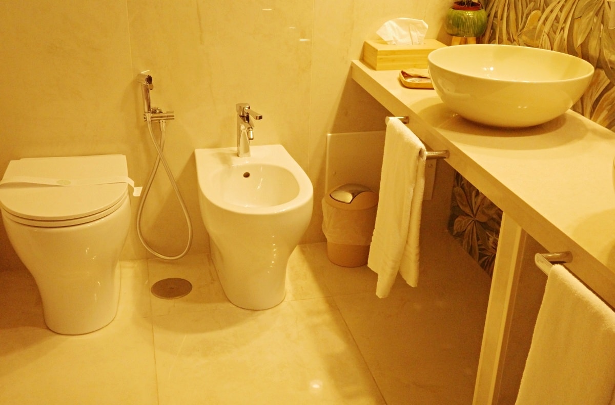 【出走。義大利】蘇連多(Sorrento)｜入住車站步行5分鐘的民宿「Grace Suites Sorrento」, 民宿對面就是米其林推薦餐廳「 Ristorante Zi’Ntonio」