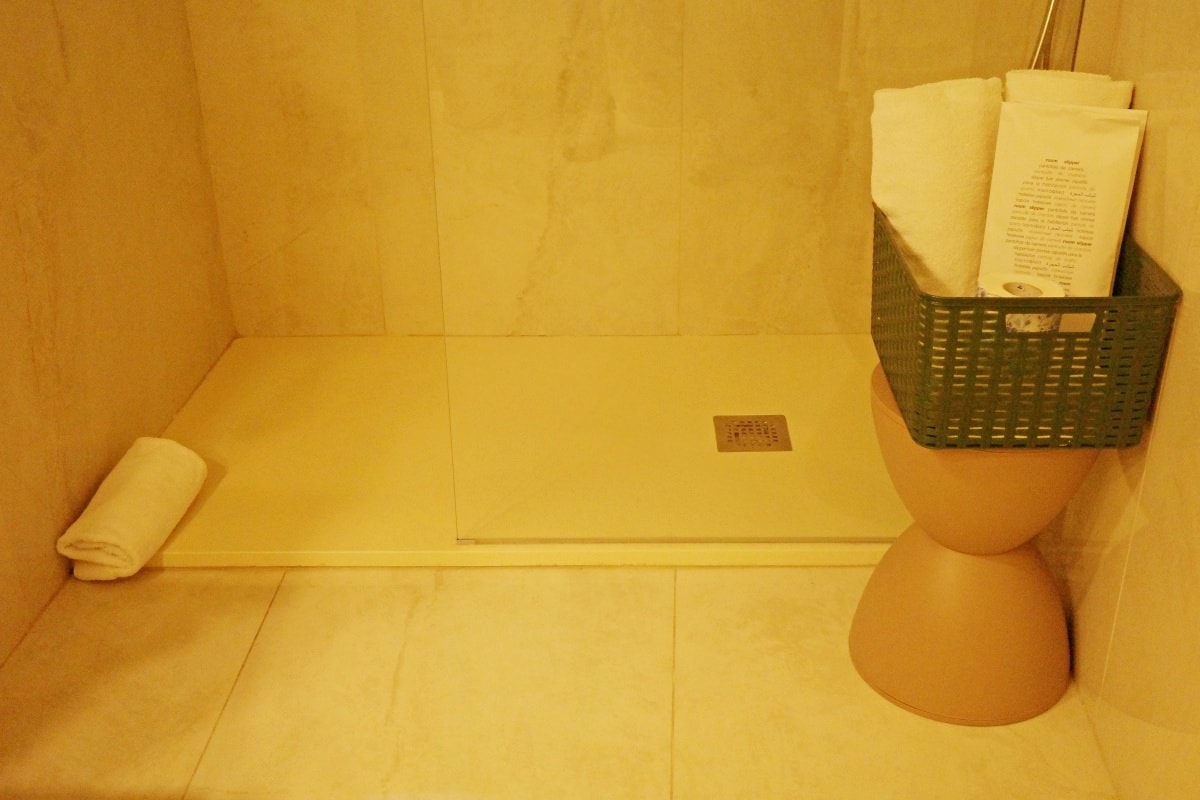 【出走。義大利】蘇連多(Sorrento)｜入住車站步行5分鐘的民宿「Grace Suites Sorrento」, 民宿對面就是米其林推薦餐廳「 Ristorante Zi’Ntonio」