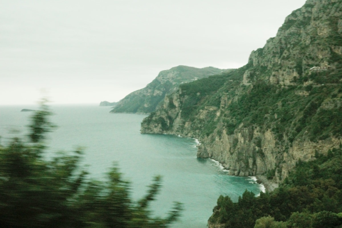 【出走。義大利】波西塔諾(Positano)一日遊｜被《國家地理》推薦的夢幻小鎮  , 從蘇連多搭乘SITA公車30分鐘直達