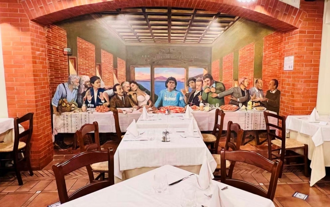 【出走。義大利】蘇連多(Sorrento)｜入住車站步行5分鐘的民宿「Grace Suites Sorrento」, 民宿對面就是米其林推薦餐廳「 Ristorante Zi’Ntonio」