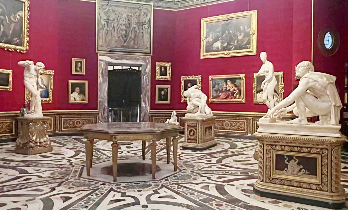 【出走。義大利】佛羅倫斯(Firenze) 7天6夜｜烏菲茲美術館參觀：超過90個展間怎麼看？官方推薦三種參觀路線 , 一次搞懂必看亮點、購票、館內動線