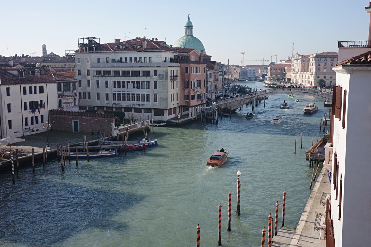 【出走。義大利】威尼斯(Venice)5天4夜｜住進大運河旁的15世紀建築「CHC洲際BW精選酒店」 , 威尼斯車站旁超方便