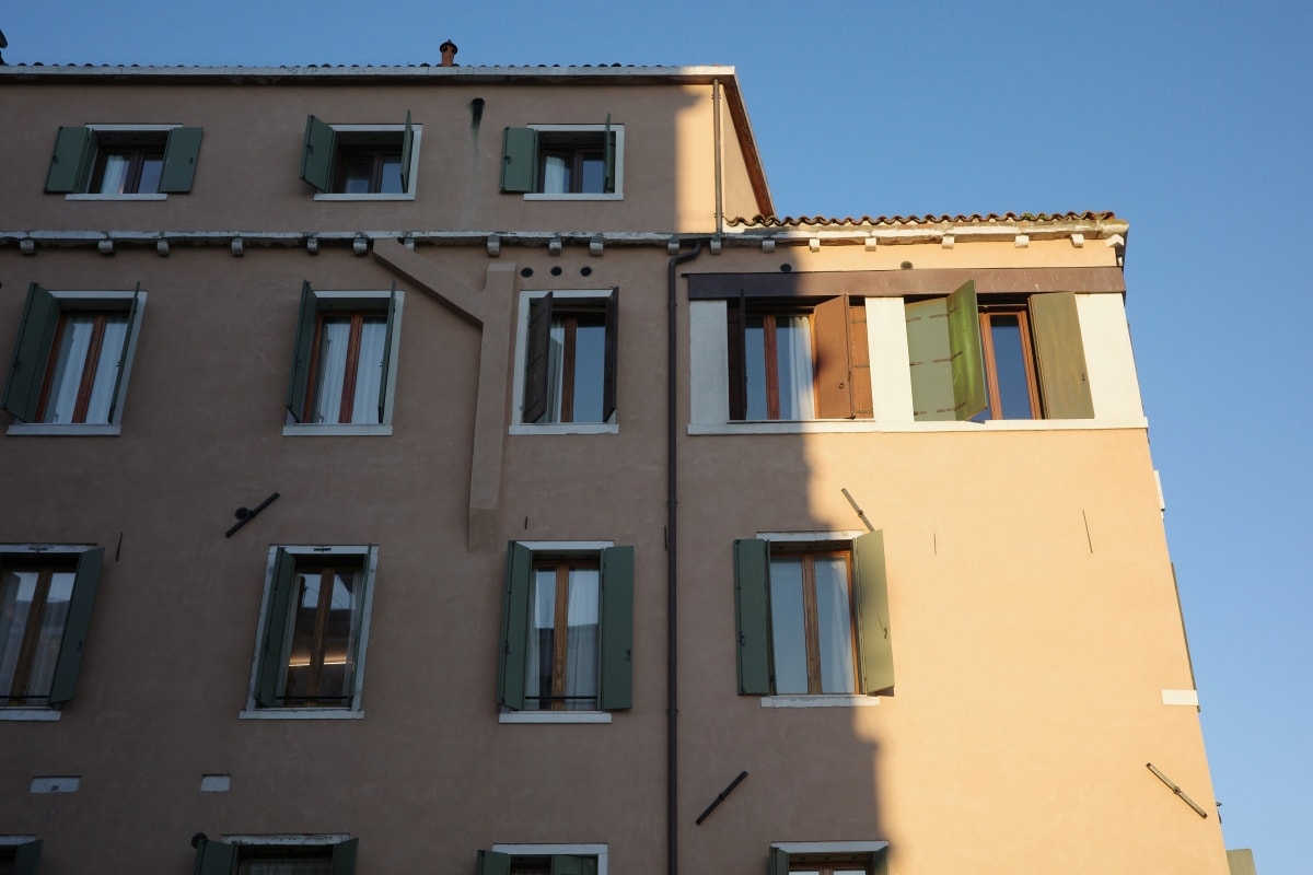 【出走。義大利】威尼斯(Venice)5天4夜｜住進大運河旁的15世紀建築「CHC洲際BW精選酒店」 , 威尼斯車站旁超方便