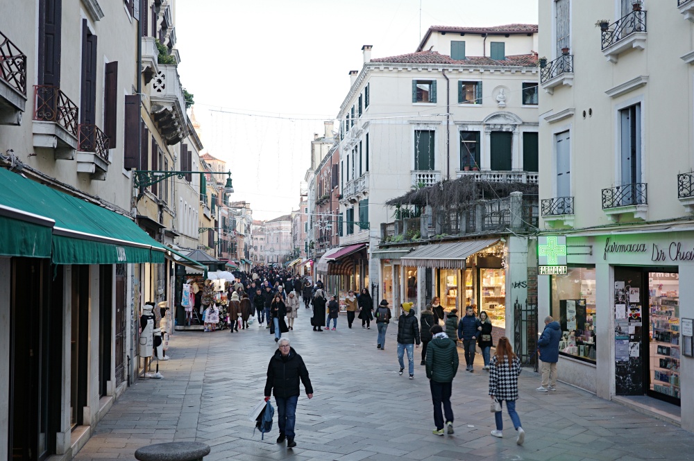 【出走。義大利】威尼斯(Venice)5天4夜|威尼斯散步路線 , 6個行政區介紹 , 必看亮點 × 周邊人氣美食全整理 - 第34張圖 【出走。義大利】威尼斯(Venice)5天4夜|威尼斯散步路線 , 6個行政區介紹 , 必看亮點 × 周邊人氣美食全整理