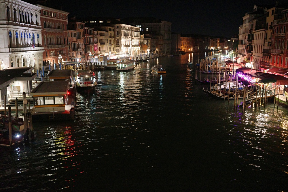 【出走。義大利】威尼斯(Venice)5天4夜|威尼斯散步路線 , 6個行政區介紹 , 必看亮點 × 周邊人氣美食全整理 - 第71張圖 【出走。義大利】威尼斯(Venice)5天4夜|威尼斯散步路線 , 6個行政區介紹 , 必看亮點 × 周邊人氣美食全整理