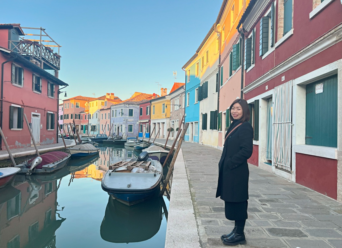 【出走。義大利】威尼斯(Venice)5天4夜|第一次搭乘威尼斯「水上巴士」就上手 , 從「聖露西亞車站(Venezia Santa Lucia)」輕鬆前往「彩色島(Burano)」 - 第60張圖 【出走。義大利】威尼斯(Venice)5天4夜|第一次搭乘威尼斯「水上巴士」就上手 , 從「聖露西亞車站(Venezia Santa Lucia)」輕鬆前往「彩色島(Burano)」