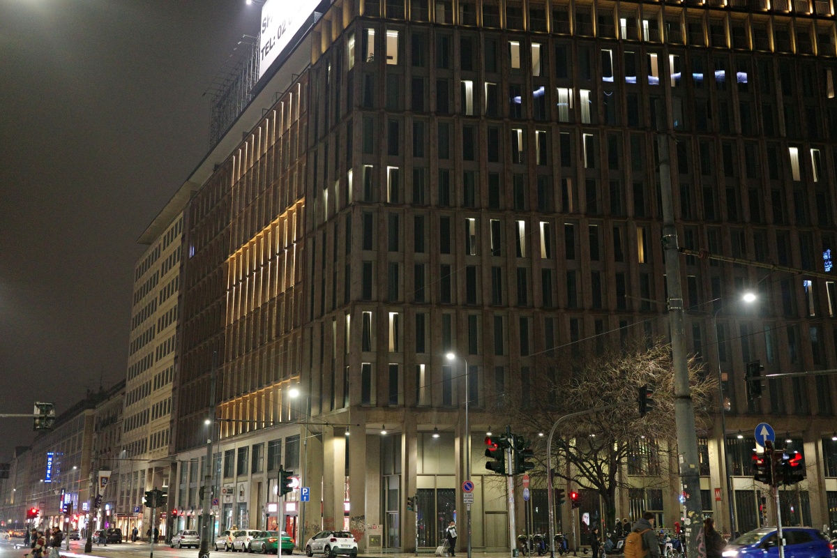 【出走。義大利】米蘭(Milan)3天2夜|入住米蘭中央車站(Milano Central)附近好嗎?4星級酒店「HD8 Hotel Milano」, 地點真的太強了 - 第58張圖 【出走。義大利】米蘭(Milan)3天2夜|入住米蘭中央車站(Milano Central)附近好嗎?4星級酒店「HD8 Hotel Milano」, 地點真的太強了