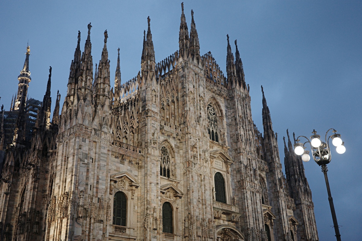 【出走。義大利】米蘭(Milan)3天2夜|入住米蘭中央車站(Milano Central)附近好嗎?4星級酒店「HD8 Hotel Milano」, 地點真的太強了 - 第2張圖 【出走。義大利】米蘭(Milan)3天2夜|入住米蘭中央車站(Milano Central)附近好嗎?4星級酒店「HD8 Hotel Milano」, 地點真的太強了