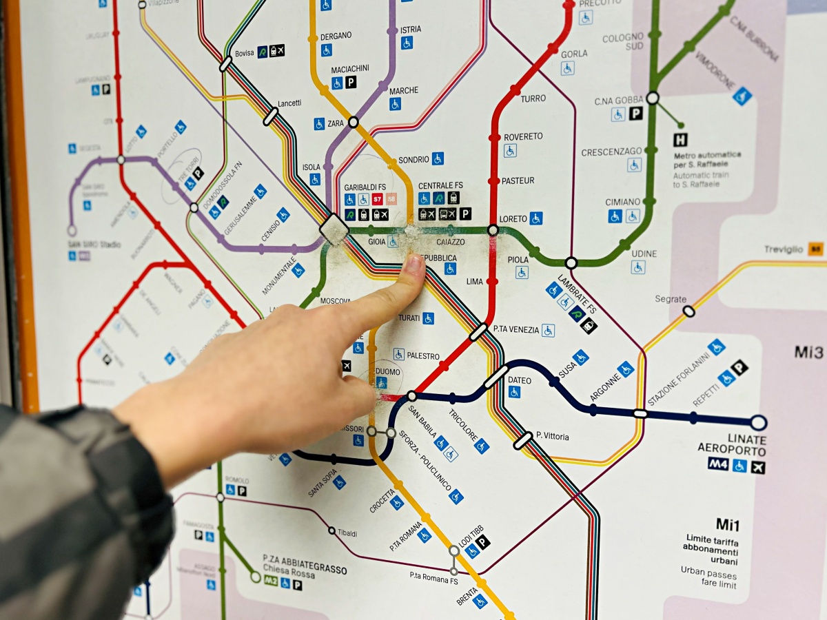【出走。義大利】米蘭(Milan)3天2夜｜足球迷不能錯過 , 7座歐冠冠軍的傳奇故事 , 走進「米蘭之家博物館(Mondo Milan Museum)」