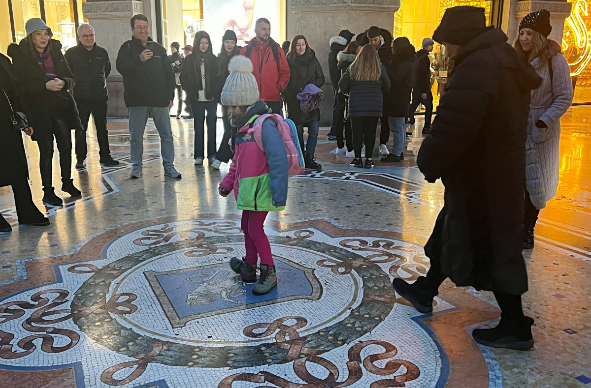 【出走。義大利】米蘭(Milan)3天2夜｜第一次來米蘭必訪地標 ,「米蘭大教堂(Duomo di Milano)」與「埃馬努埃萊二世拱廊(Galleria Vittorio Emanuele II)」