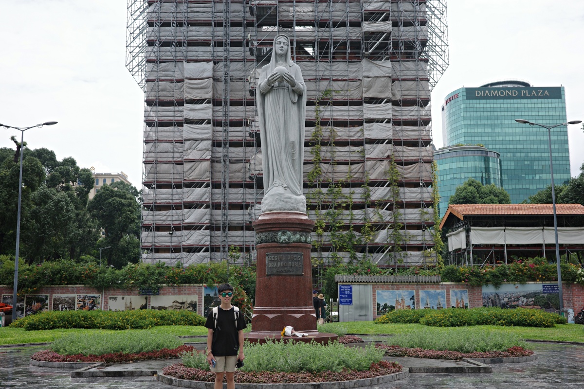 【出走。越南胡志明】胡志明市交通攻略｜隨上隨下觀光巴士、Grab叫車、胡志明市首條地鐵「都市鐵路1號線(L1)」, 輕鬆遊玩越南第一大城與經濟金融中心