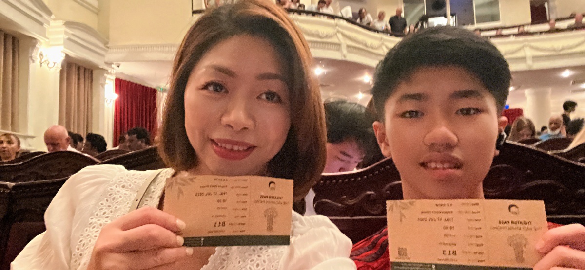 【出走。越南】越南 Lune Production 竹子舞表演｜越南版太陽馬戲團「胡志明 A O Show」×「會安 Teh Dar」 , 兩場演出一次比較