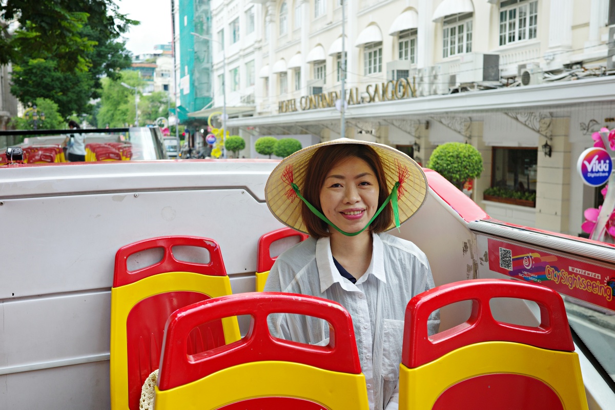 【出走。越南胡志明】胡志明市交通攻略｜隨上隨下觀光巴士、Grab叫車、胡志明市首條地鐵「都市鐵路1號線(L1)」, 輕鬆遊玩越南第一大城與經濟金融中心
