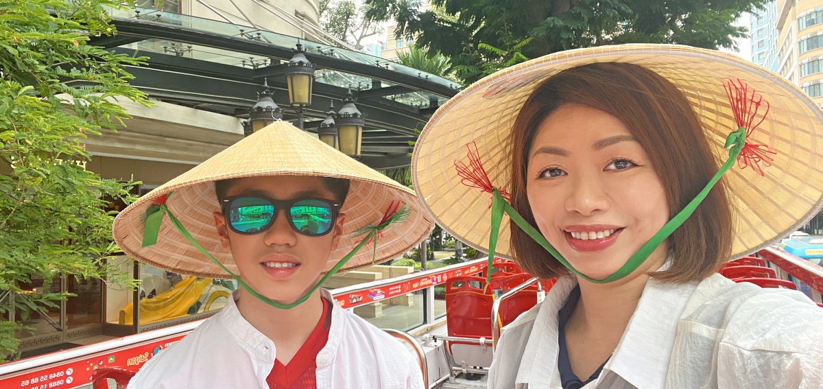 【出走。越南胡志明】胡志明市交通攻略｜隨上隨下觀光巴士、Grab叫車、胡志明市首條地鐵「都市鐵路1號線(L1)」, 輕鬆遊玩越南第一大城與經濟金融中心